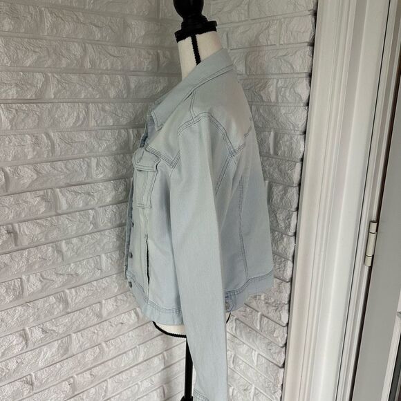 Light Blue Denim Jacket - Picture 3 of 6